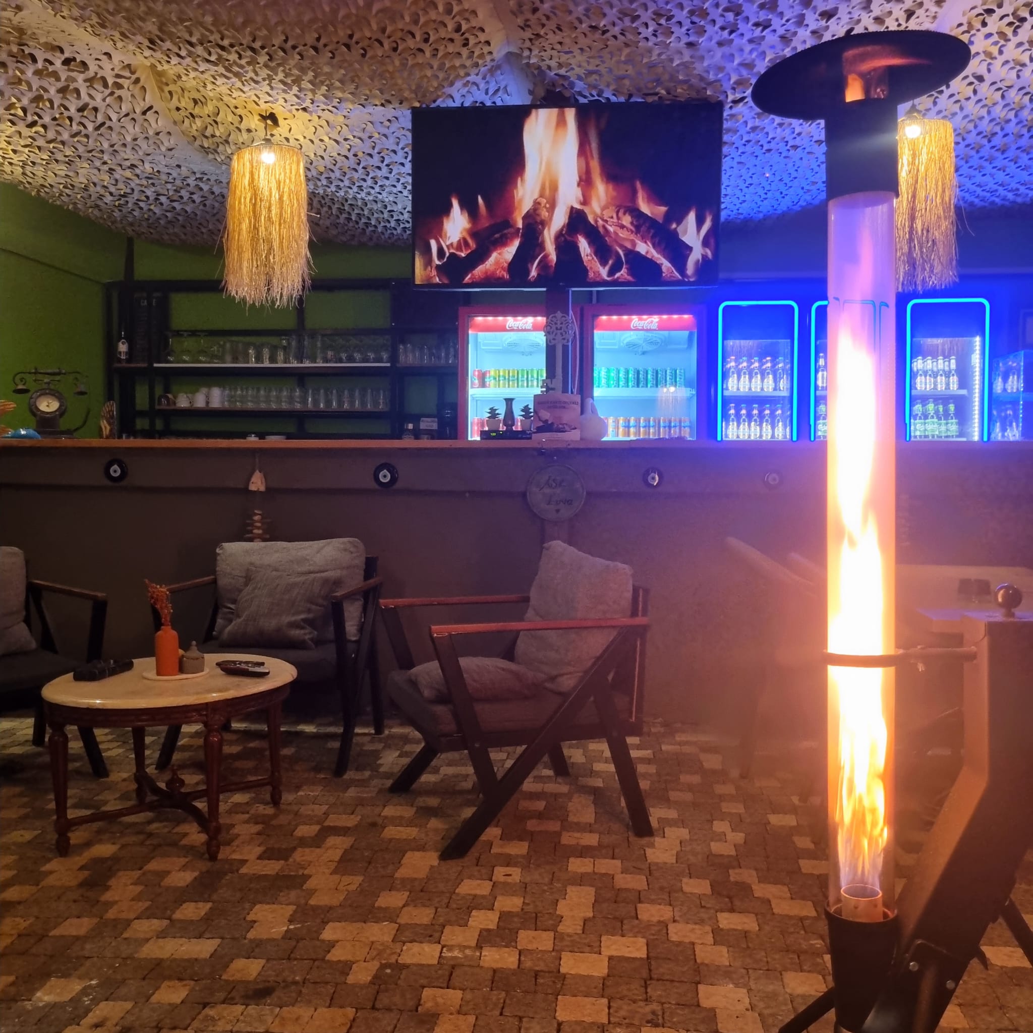 Bar